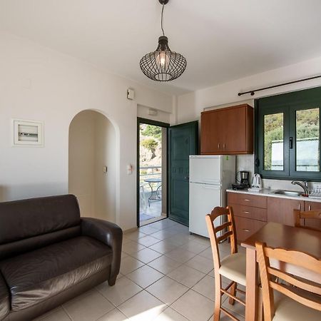 Portela Apartments Kampoula Keratókambos Eksteriør bilde